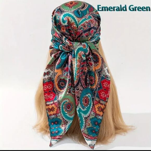 Green turquoise paisley scarf wrap shawl mask - Picture 2 of 5